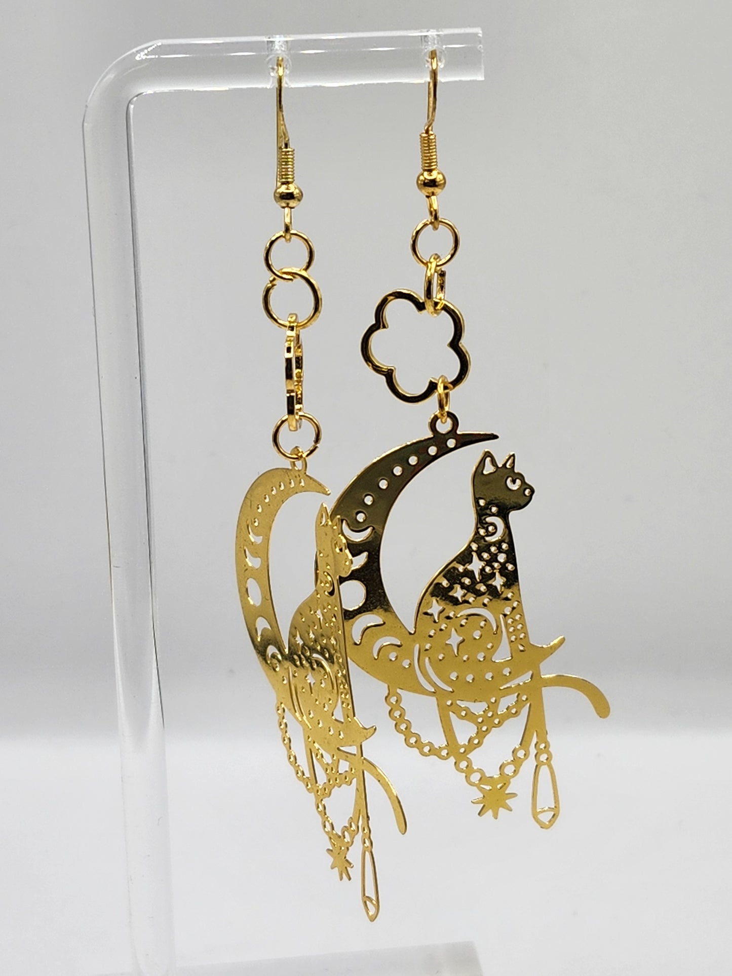 Flower Salem Earrings