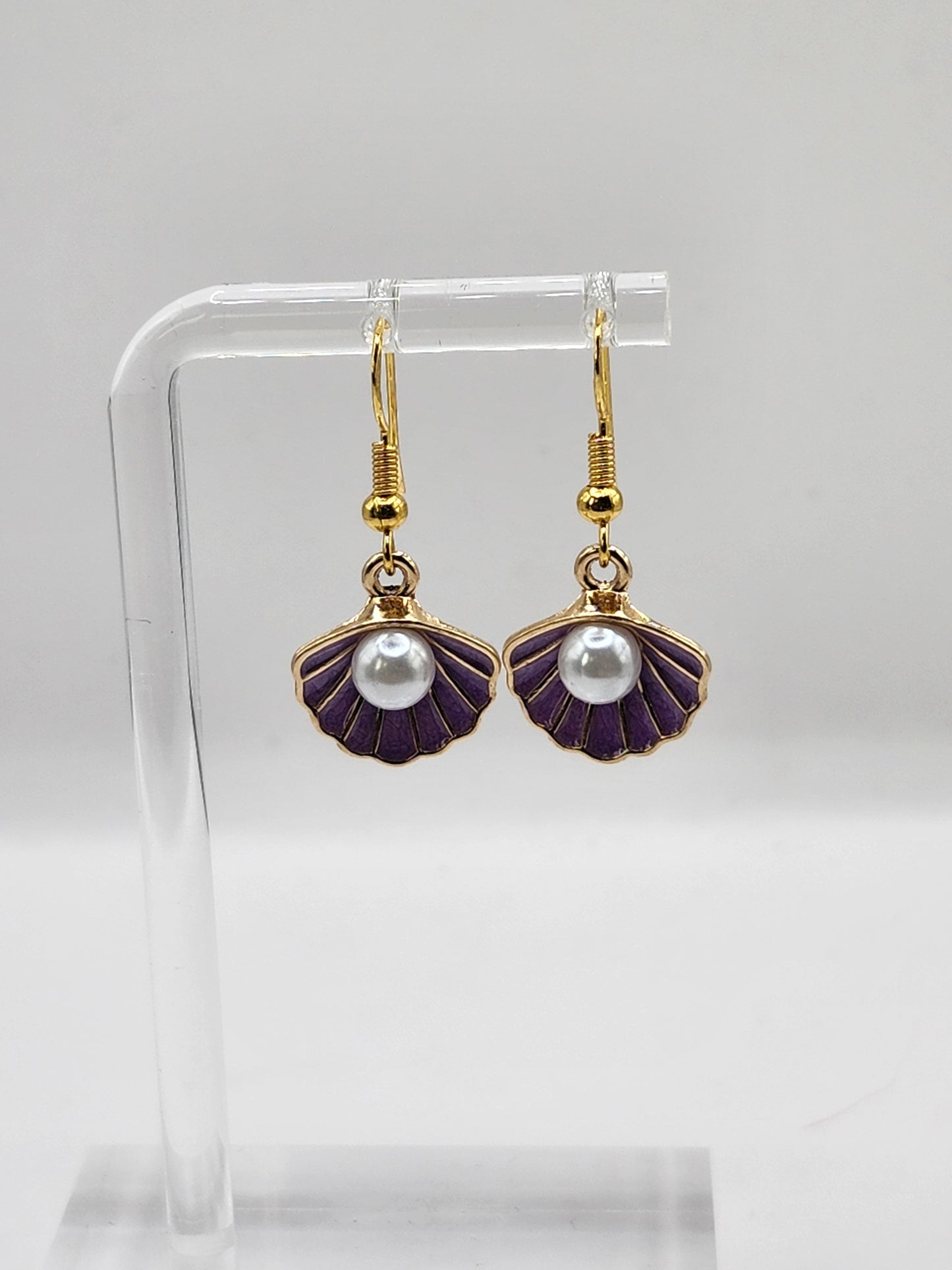 Pearl Clam Earrings