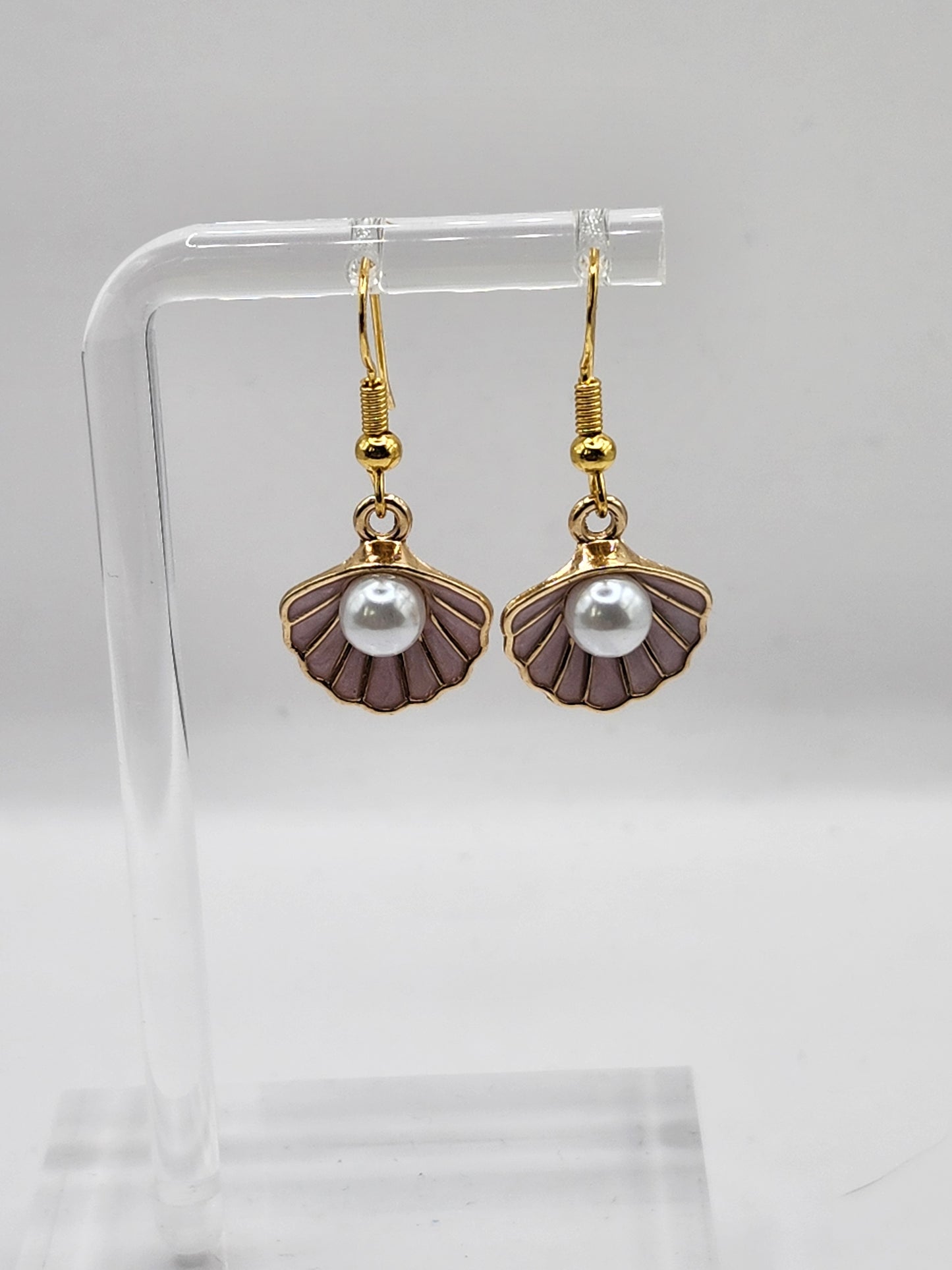 Pearl Clam Earrings