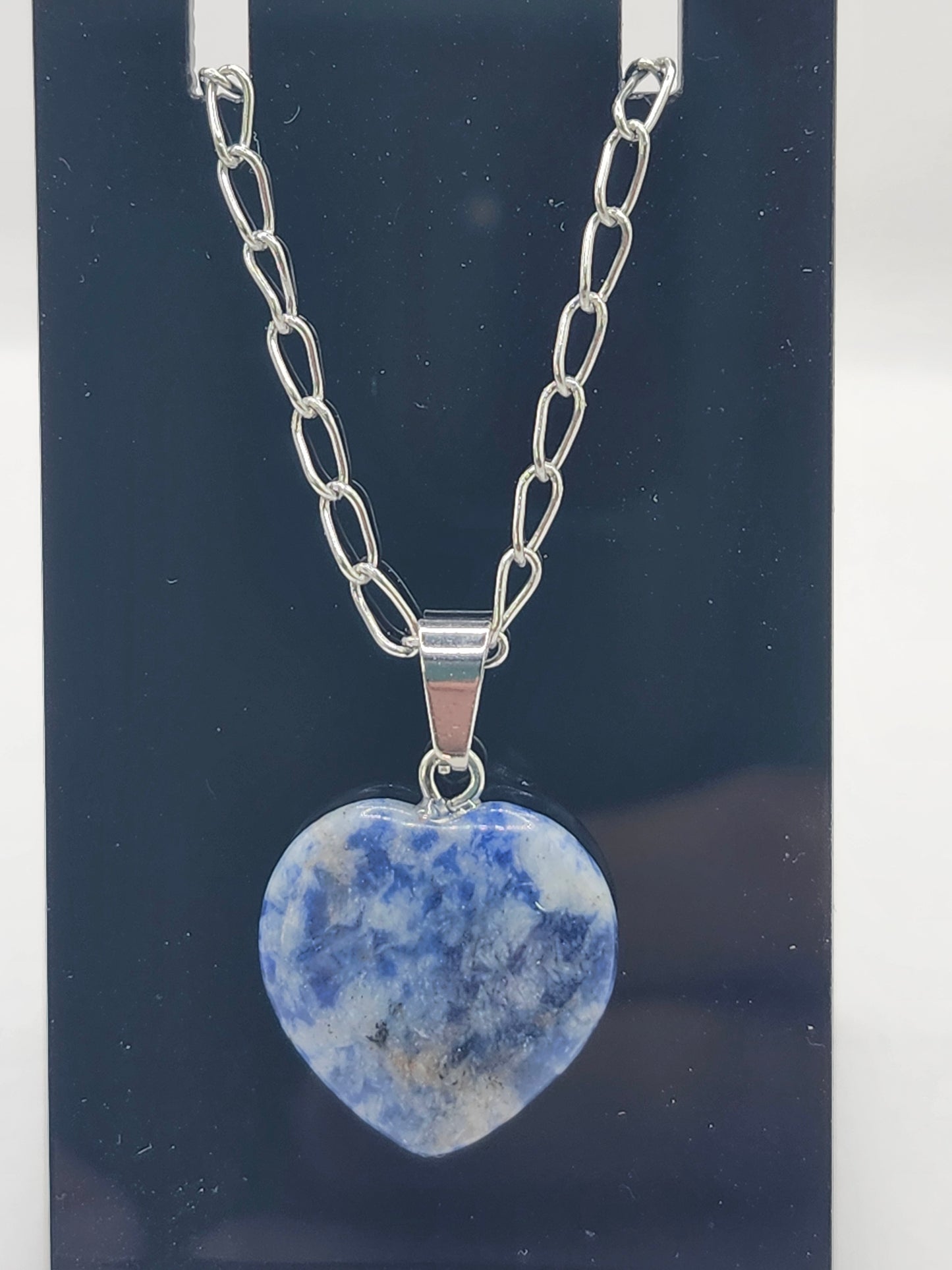 Collares con colgante de corazón de piedra natural