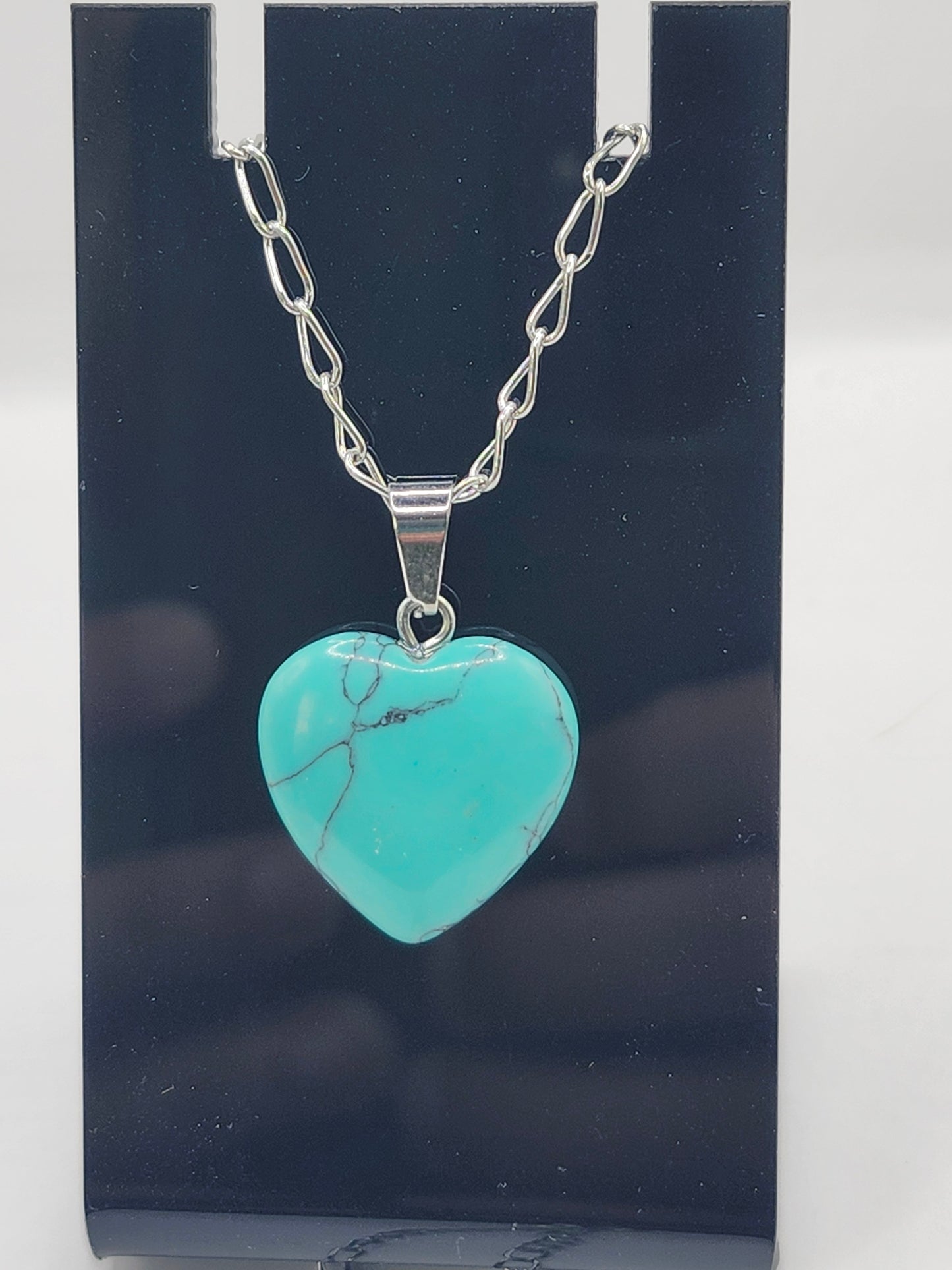 Collares con colgante de corazón de piedra natural