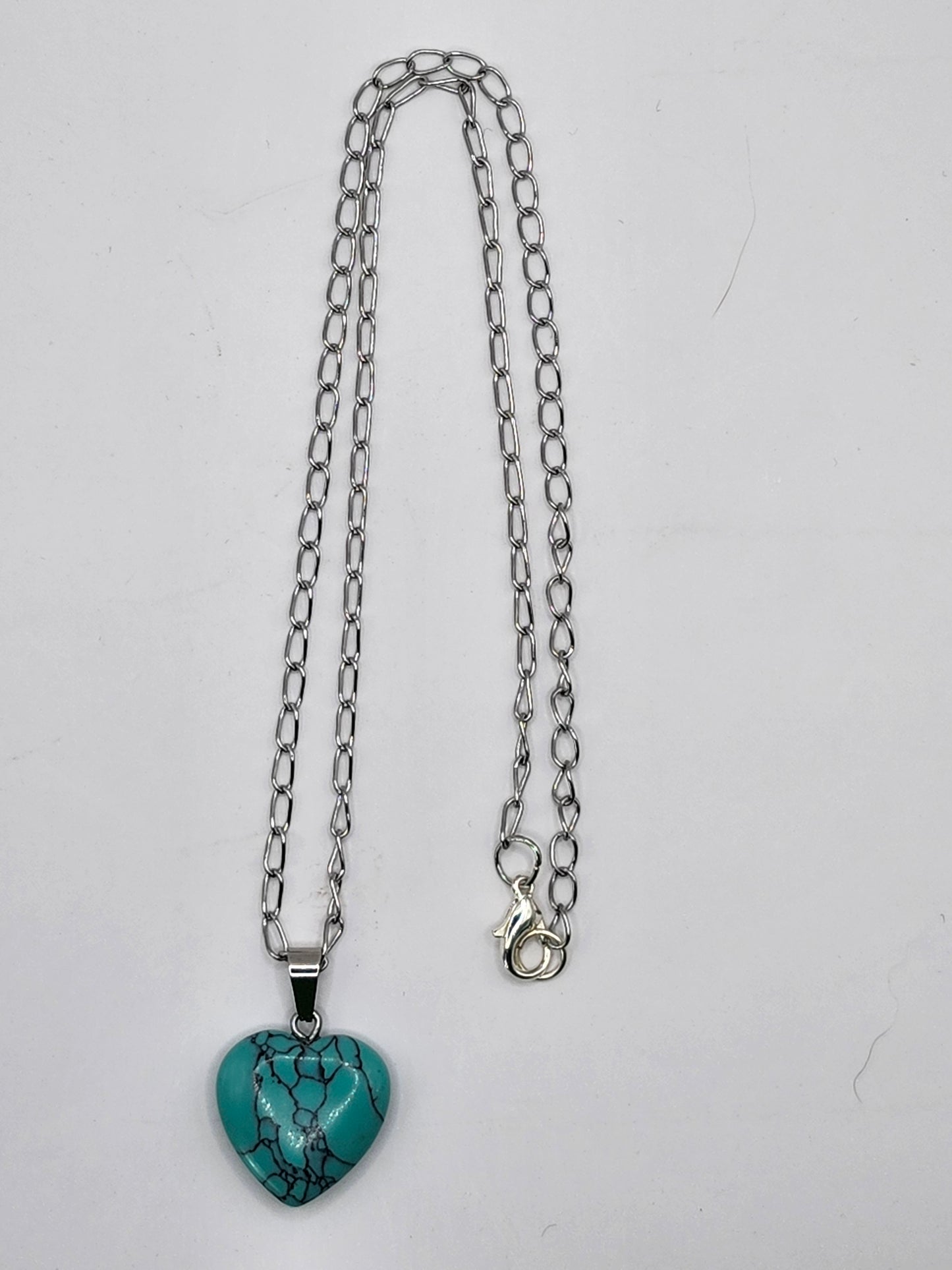 Collares con colgante de corazón de piedra natural