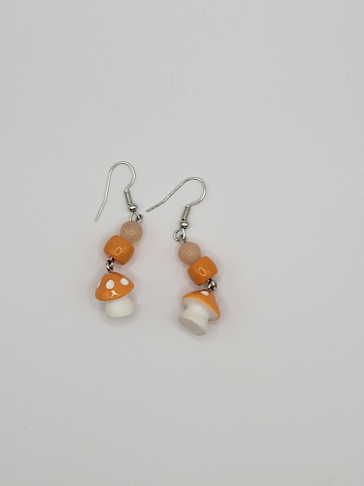 Boucles d'oreilles en forme de champignon ornées