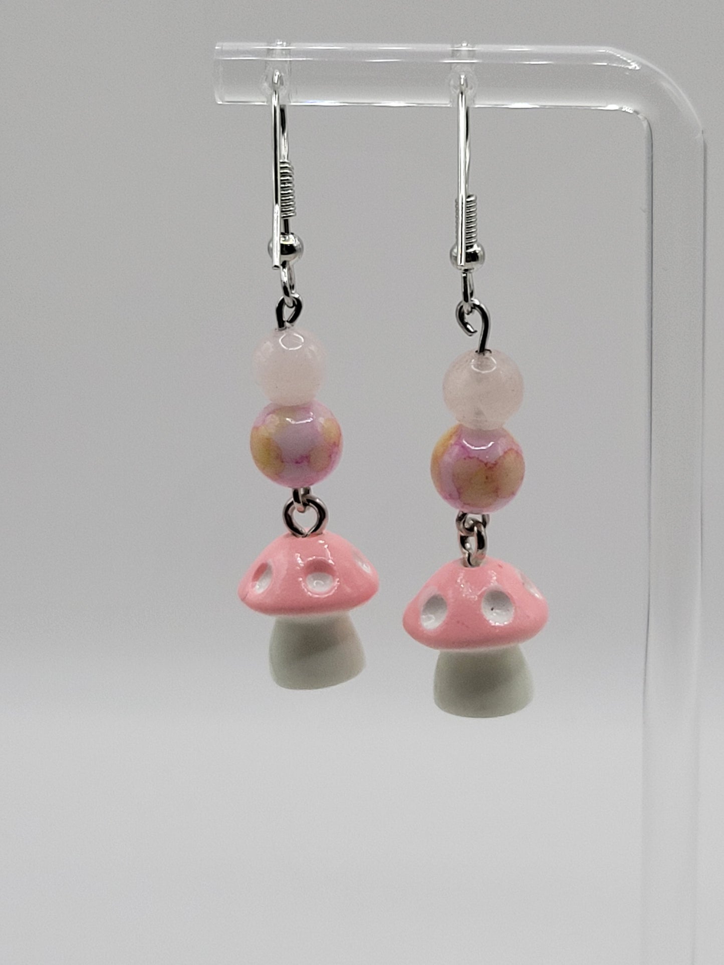 Boucles d'oreilles en forme de champignon ornées