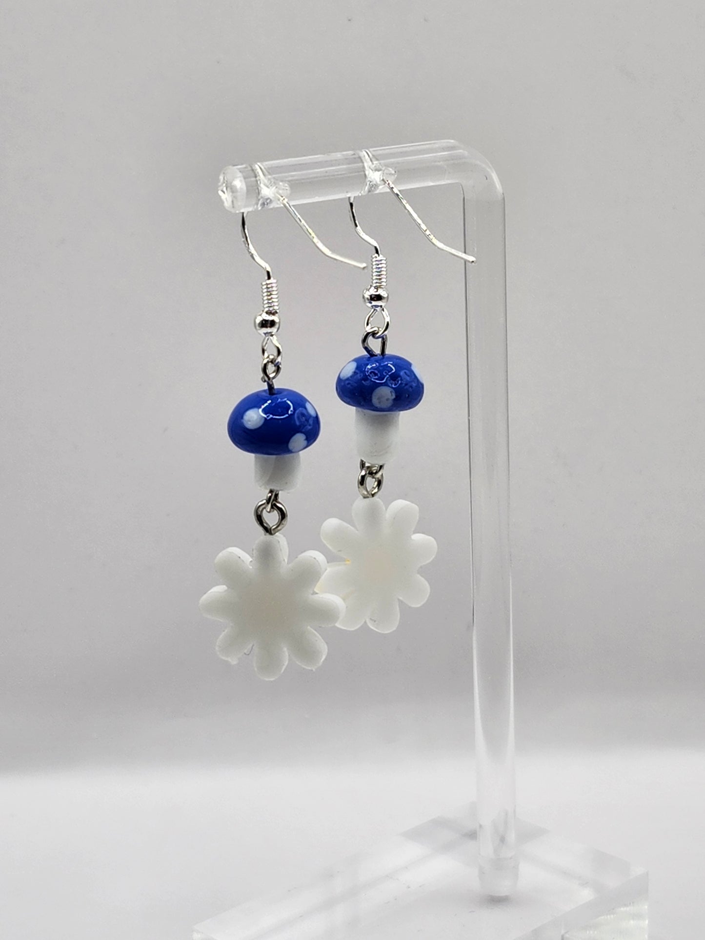 Boucles d'oreilles marguerites en forme de champignon