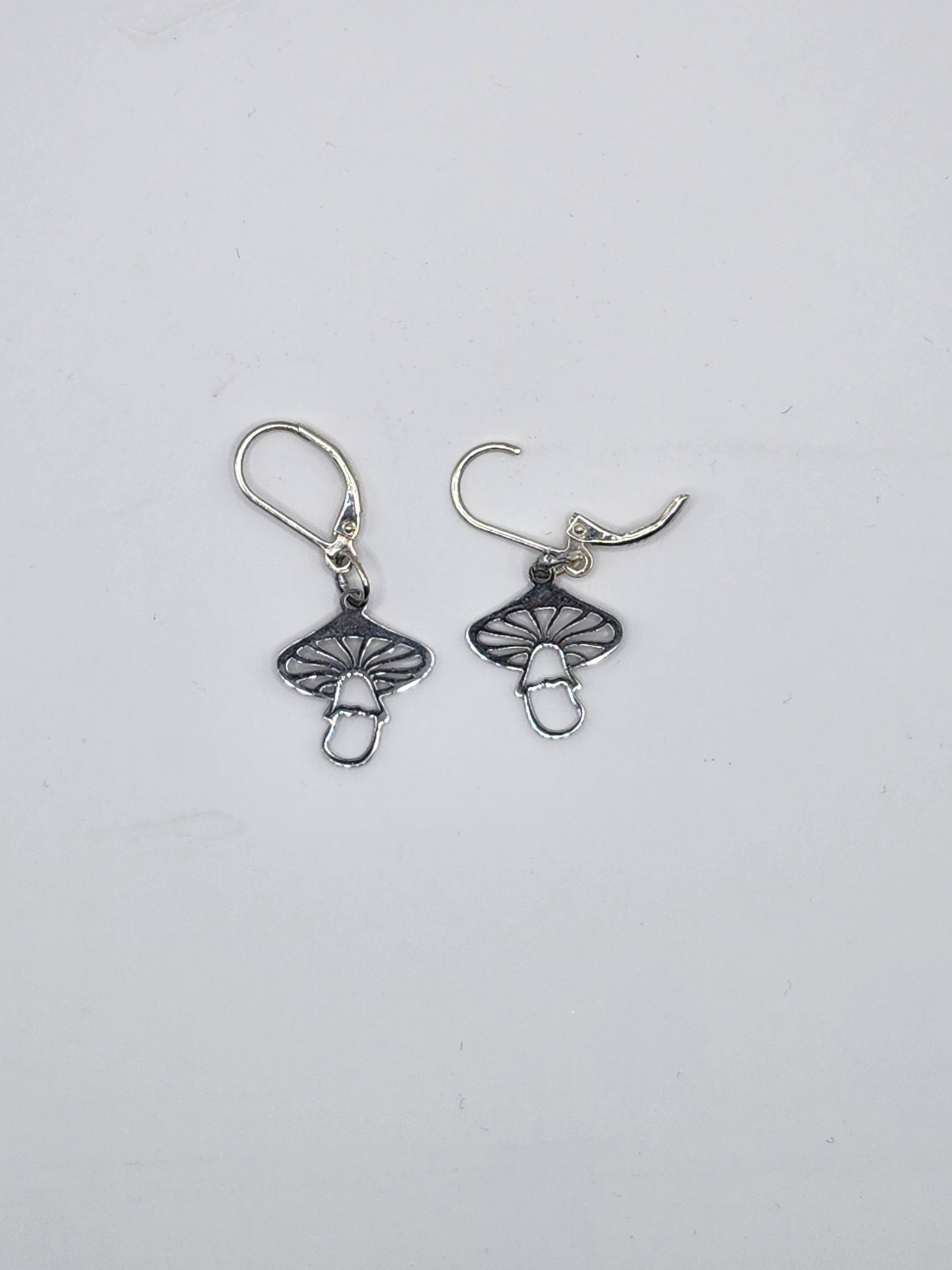 Boucles d'oreilles rondes plates en forme de champignon