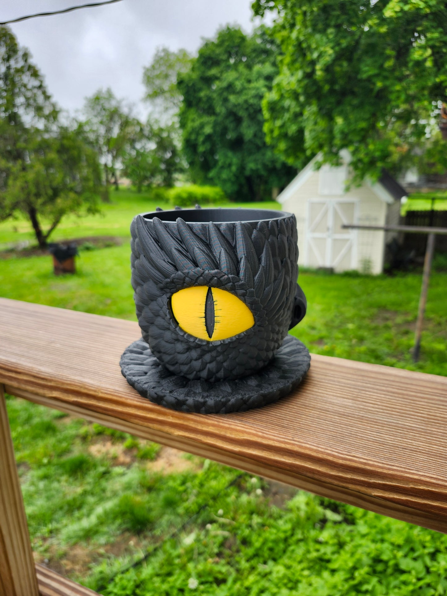 "Crying" Dragon Planter (CraftyKid3D)